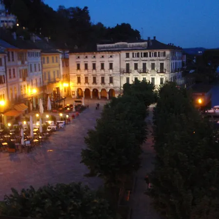 -ortaflats- L'isola Apartment *